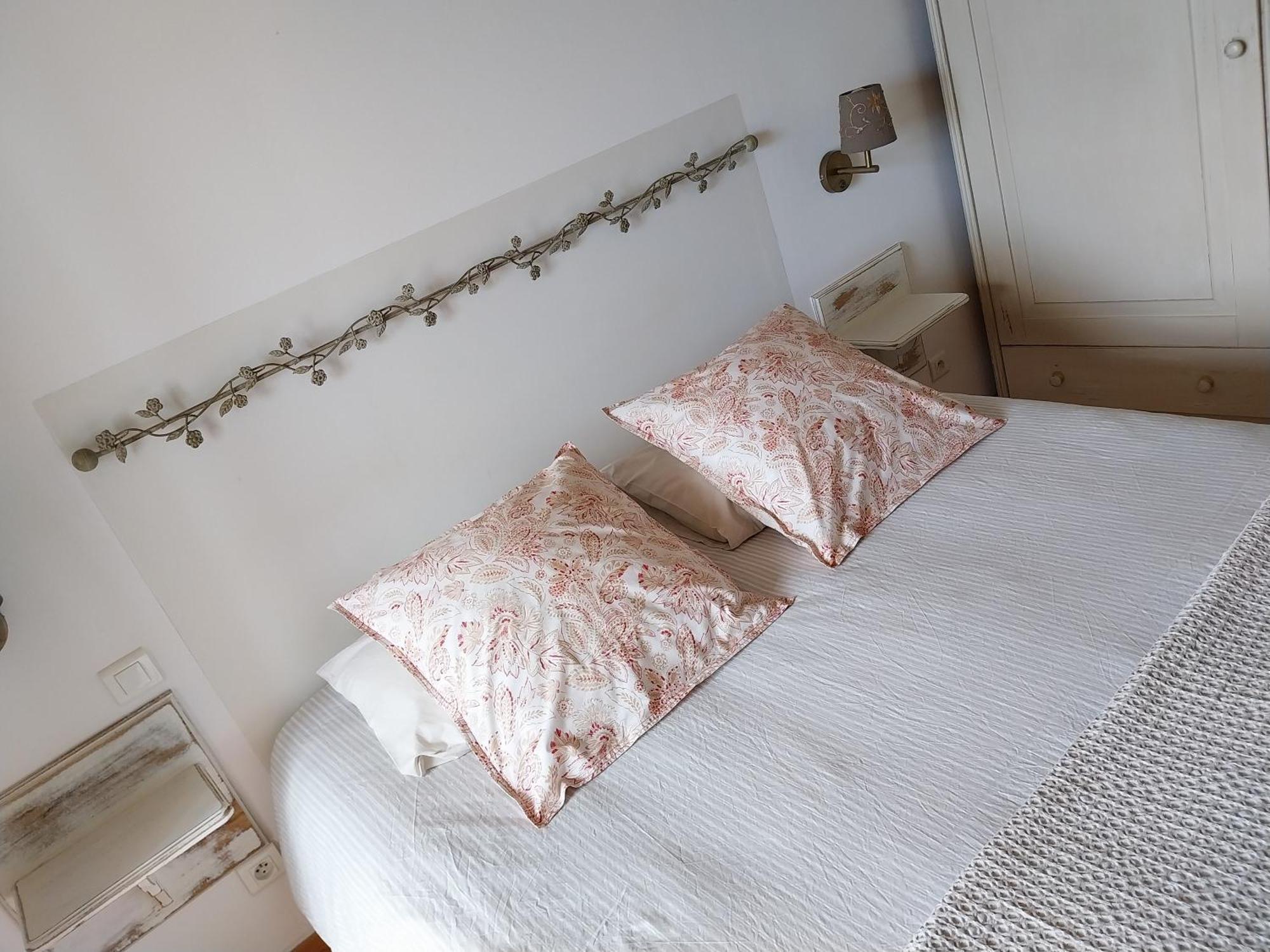 Le Petit Fabre Hotell Montagnac  Rum bild