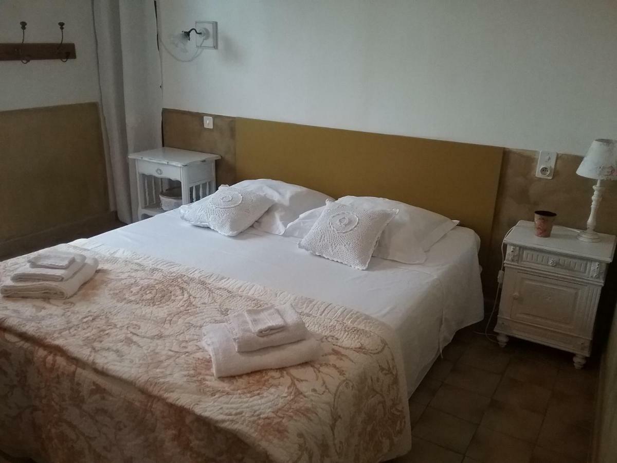 Le Petit Fabre Hotell Montagnac  Exteriör bild